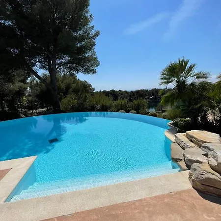 Avec Magnifique Vue Piscine Lac Et Mer Ref Rdl 113 * Saint-Raphaël