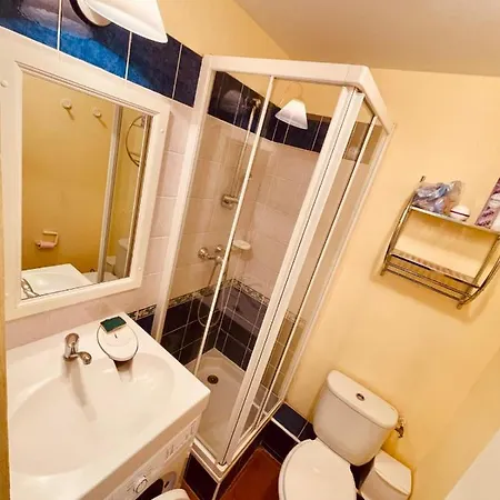 Appartamento Avec Magnifique Vue Piscine Lac Et Mer Ref Rdl 113 *